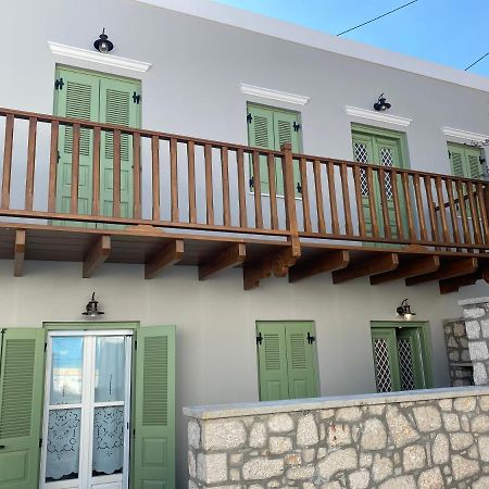 Luca'S Houses Chalki Town Екстер'єр фото
