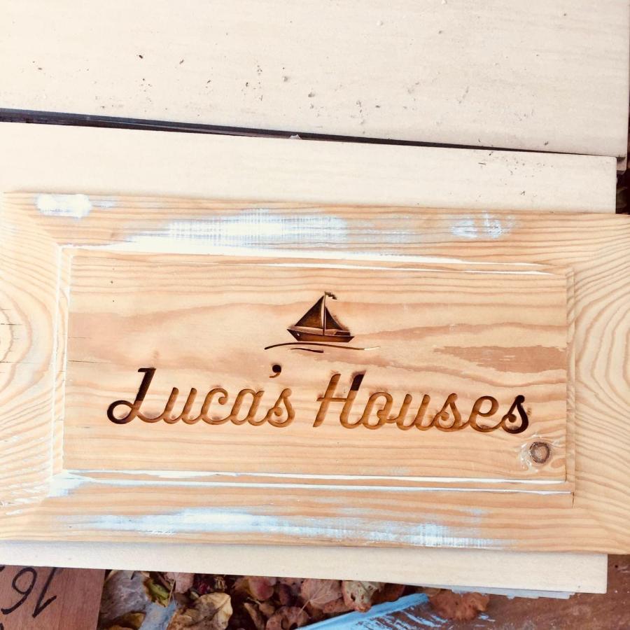 Luca'S Houses Chalki Town Екстер'єр фото