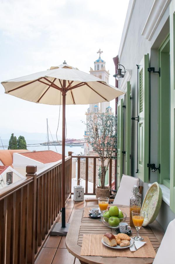 Luca'S Houses Chalki Town Екстер'єр фото